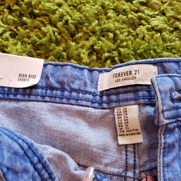 Forever 21 shorts - Picture 4 of 4